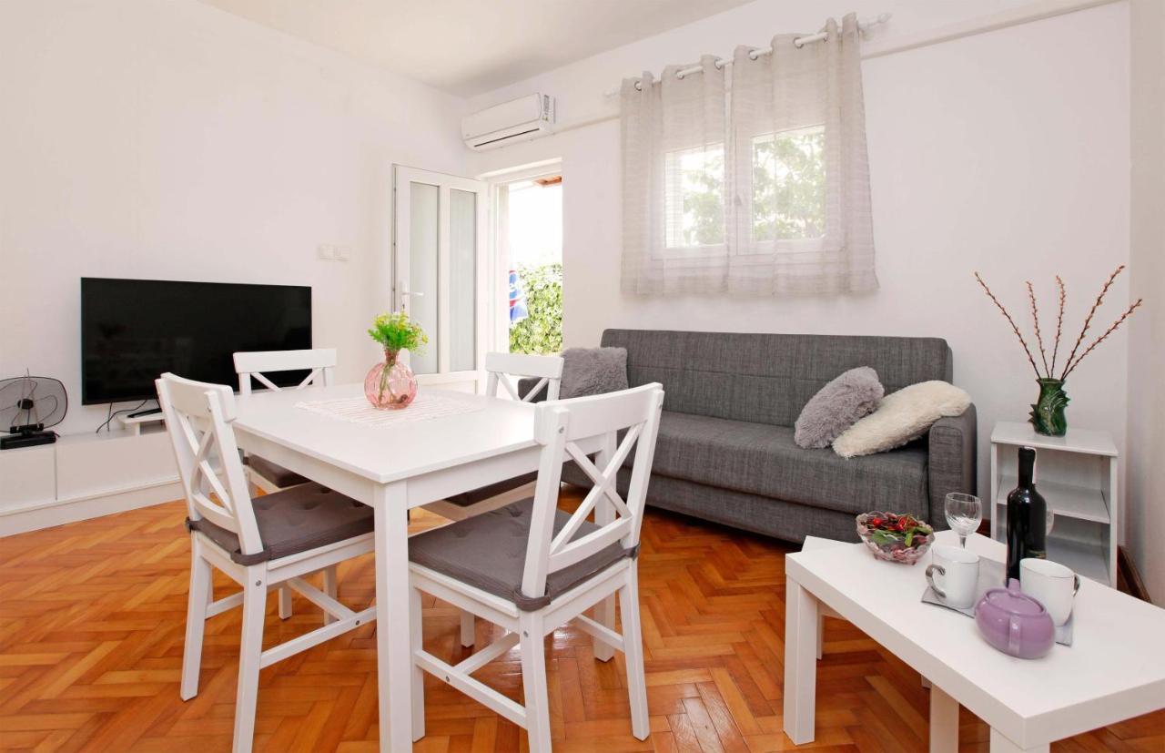 Ferienwohnung Apartman Zuvela Vela Luka Exterior foto